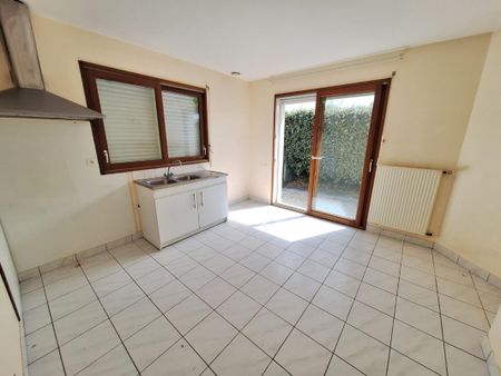 Maison T7 à louer Goven - 150 m² - Photo 5