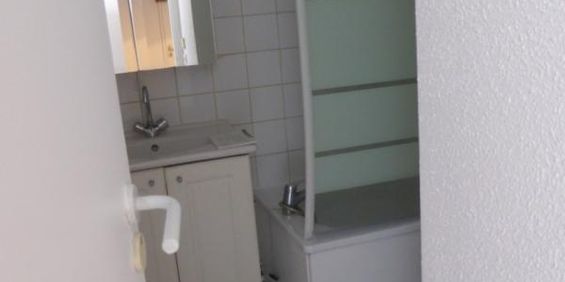 Location Appartement 1 pièce 38m² BORDEAUX 33000 - Photo 3