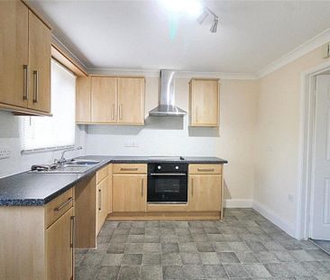 2 bedroom end of terrace house to rent - Photo 6