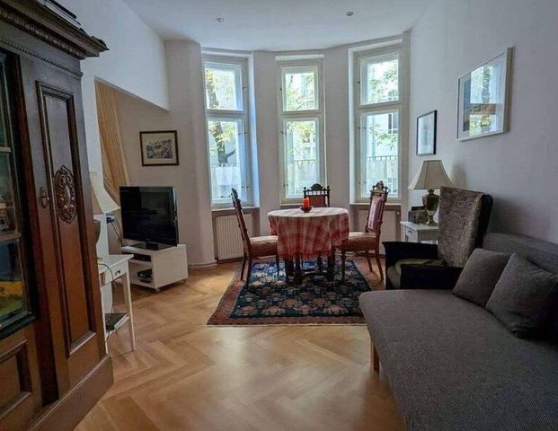 Ruhiges 2 Zi - Apartment, verkehrsgünstig, Schlosspark - Photo 1