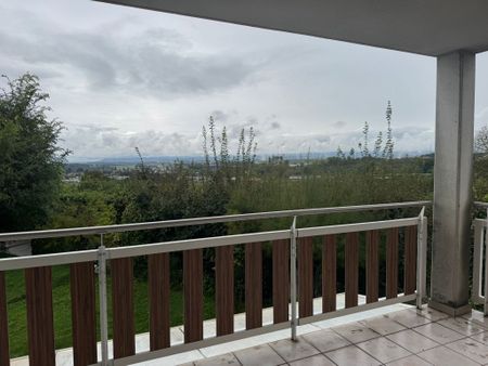 Spacieux 3.5p avec balcon et cheminée à louer à Crissier - Photo 4