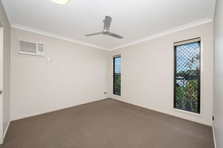 4 Ellenor Street, Mount Low. - Photo 4