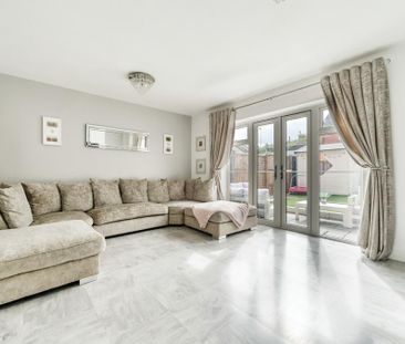 3 bedroom terraced house to rent - Photo 2