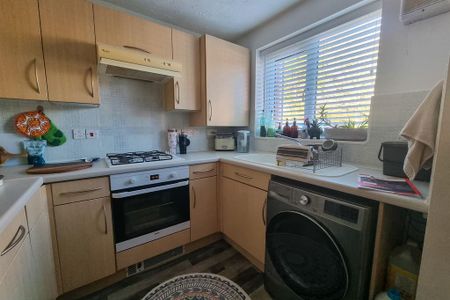 2 bedroom terraced house to rent - Photo 5