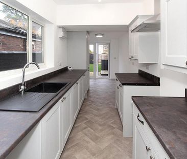 3 bedroom terraced house to rent - Photo 6