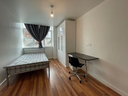 Clyde Court, Leicester, LE1 - Photo 2