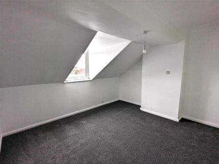 4 bedroom terraced house to rent - Photo 2