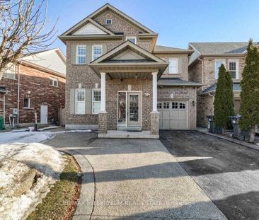 Detached Home For Lease | W8141300 - Photo 2