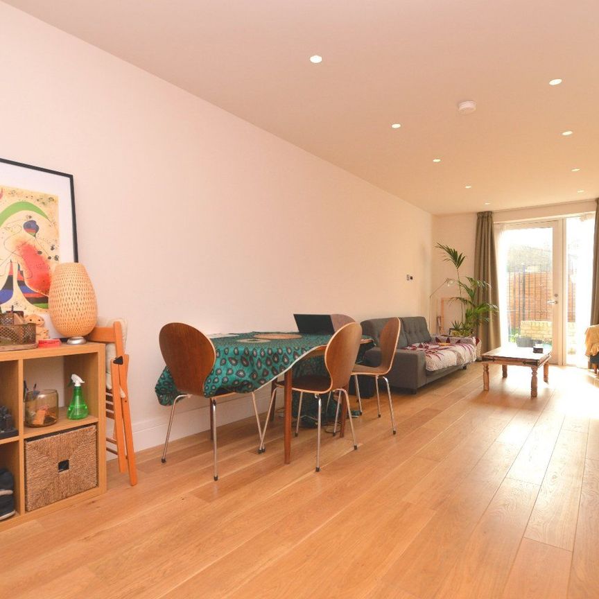 Goldsmith Road, Peckham, SE15 - Photo 1