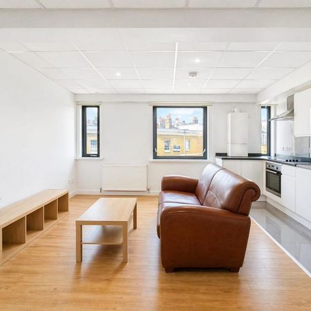 Studio to rent - Photo 3