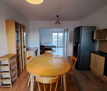 Pronájem bytu 2+1 65 m² - Photo 1