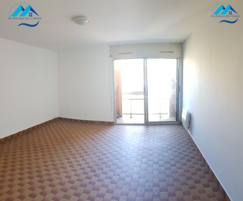 Location Appartement 1 pièce 31m² MARSEILLE 3ème - Photo 1