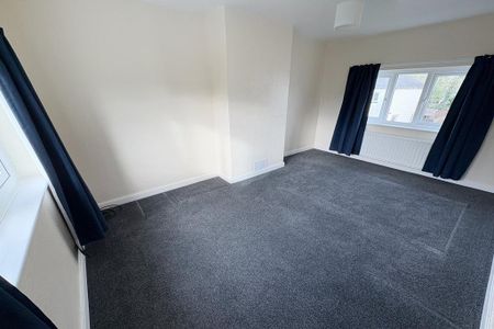 2 bedroom semi-detached house to rent - Photo 4