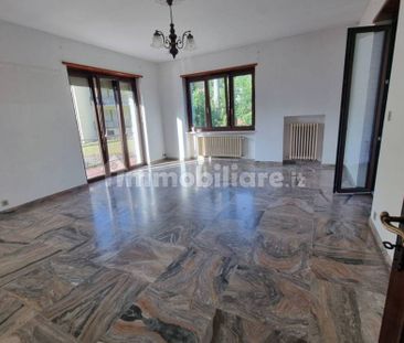 Trilocale via Sert 9, Centro, Locana - Photo 1