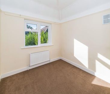 3 bedroom semi-detached house to rent - Photo 6