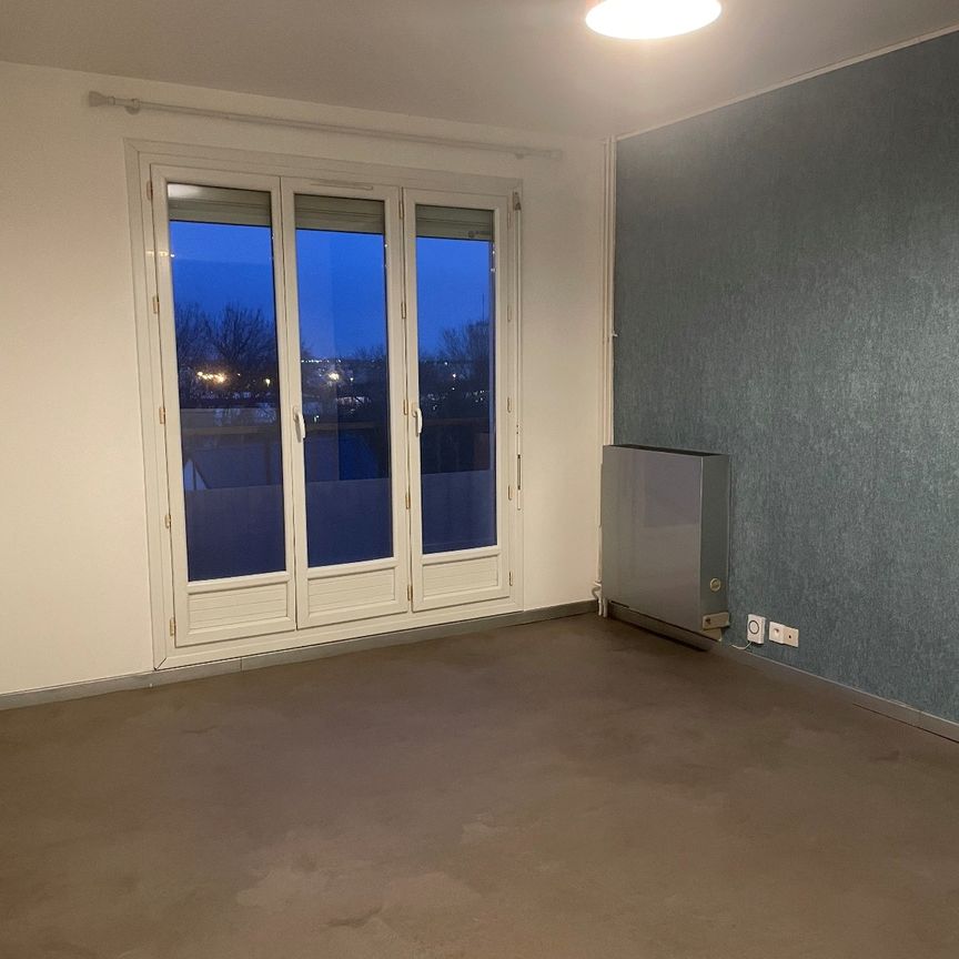 A louer studio situé à Mondeville - Photo 1