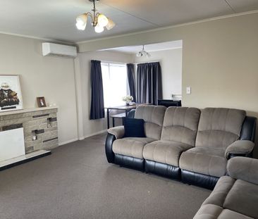 Wainuiomata Living - Photo 3