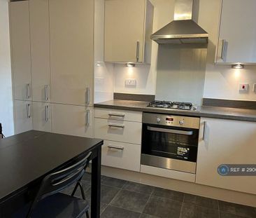 3 bedroom terraced house to rent - Photo 2