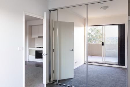 202/2 Howard Street, Warners Bay NSW 2282 - Apartment For Rent | Domain - Photo 5