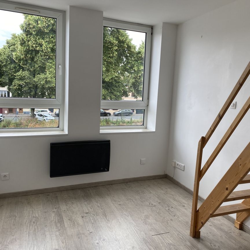 APPARTEMENT F1 BIS proche CITADELLE FAC DE DROIT CENTRE VILLE - Photo 1