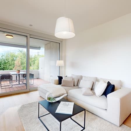 Fantastische Eckwohnung mit riesigem Balkon im Hochparterre - Photo 1