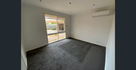 3 BEDROOM HOUSE WAITING FOR YOU - Photo 5