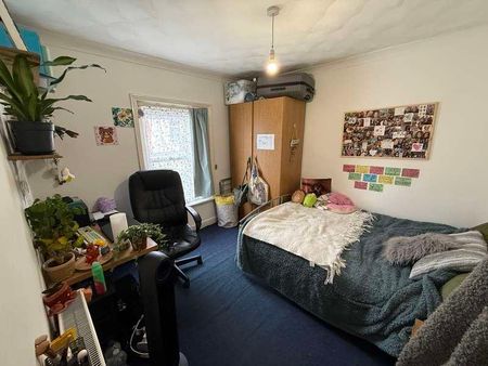 Tennyson Road, SO17 - Photo 4