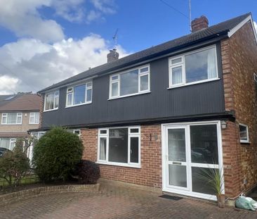 3 bedroom semi-detached house to rent - Photo 6