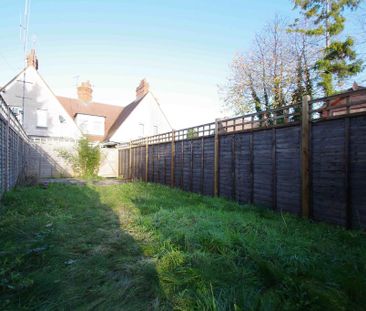 3 bedroom terraced house to rent - Photo 1