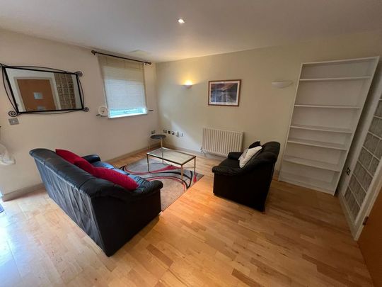2 bedroom flat to rent - Photo 1