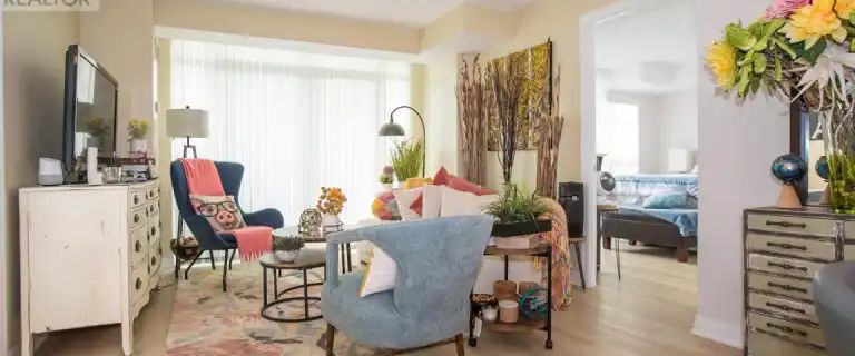 714 - 1600 CHARLES STREET | 714 - 1600 CHARLES STREET, Whitby - Photo 1