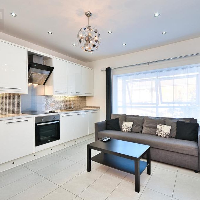 Studio to rent - Photo 1