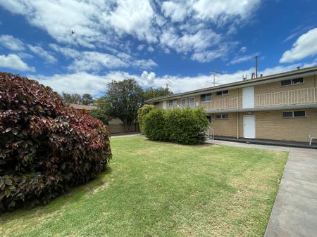 Partially Furnished Oasis in Osborne Park! - Photo 3