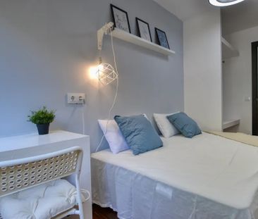 Calle de San Lamberto, Madrid, Community of Madrid 28017 - Photo 3