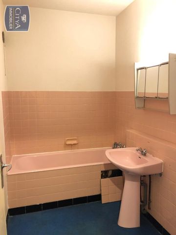 Location Appartement 1 pièce 35m² BLOIS 41000 - Photo 2