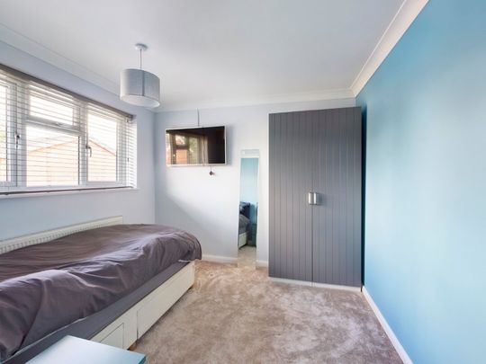 Benen-Stock Road, Staines-upon-Thames, Surrey,TW19 - Photo 1