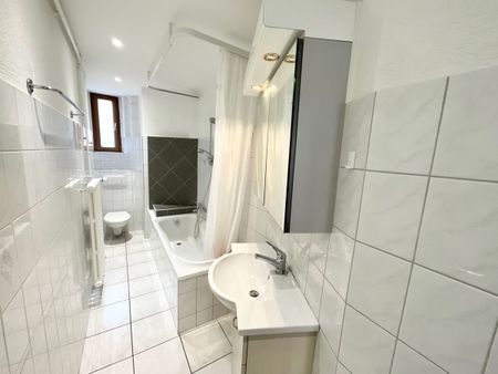 Appartement de 3 pièces - bien situé et proche des commodités - Foto 3