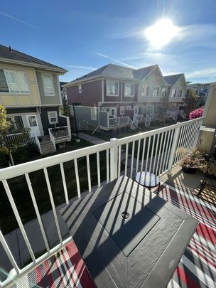 327 - Marquis Heights SE, Calgary - Photo 1