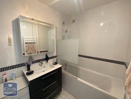 Location Appartement 3 pièces 77m² LE MANS 72000 - Photo 3