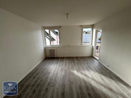 Location Appartement 4 pièces 75m² CHERBOURG-EN-COTENTIN 50100 - Photo 4