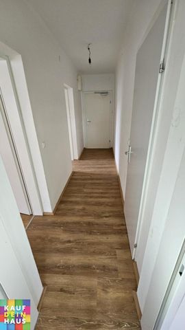 Günstige zwei Zimmer- Genossenschaftswohnung in Zentrumsnähe - Photo 2