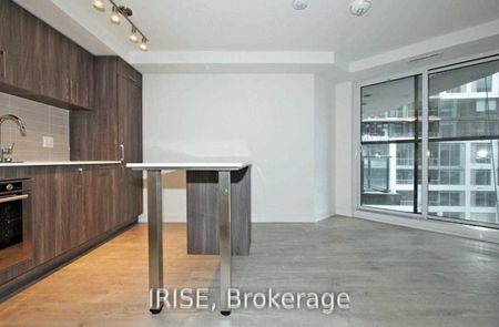 For Lease - 576 Front Street Unit# 813e, Toronto, Ontario - Photo 2
