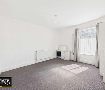 Whittaker Avenue, Blackpool, FY3 - Photo 4