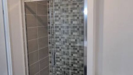 Appartement F2 - RESIDENCE NEUVE-CUISINE EQUIPEE-BALCON-PARKING EXTERIEUR - Résidence Le Copernic - Photo 5