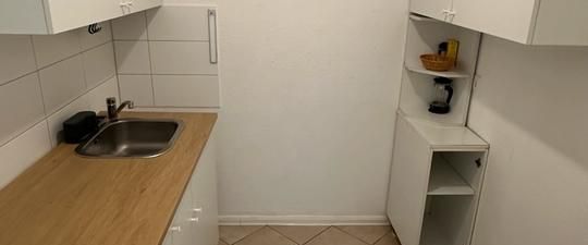 Super zentrale 2-Zimmer Wohnung zur Untermeite - Foto 1