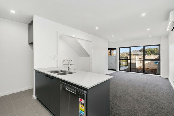 Wanting an Amazing Home Two Bedroom Townhouse? - Photo 1