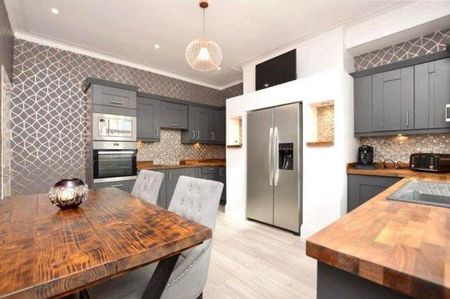 3 bedroom terraced house to rent - Photo 3