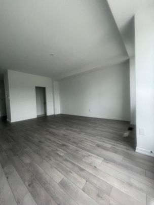 For Lease - 203 Monarch Avenue, Ajax, Ontario - Photo 1