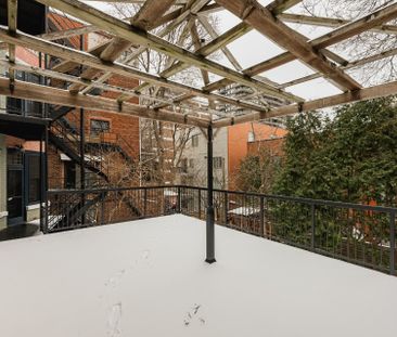 1570 Av. des Pins O., #B - Photo 1