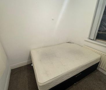 3 bedroom apartment to rent - Photo 6